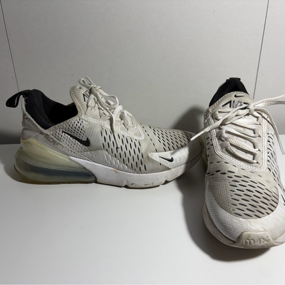 Nike AirMax 270 Athletic Shoes - Picture 2 of 6